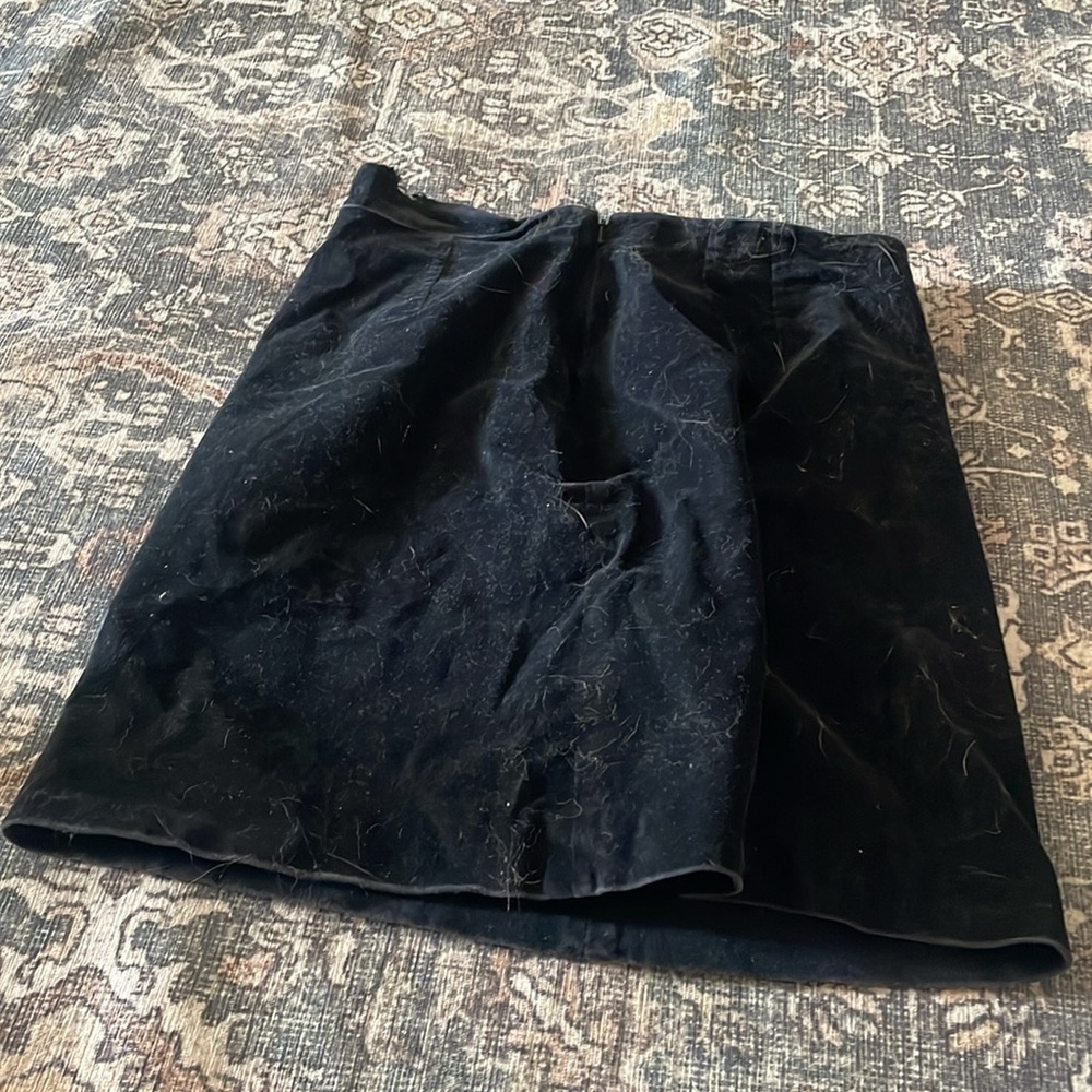 Ann Taylor Black Velvet Mini Skirt - Picture 3 of 4